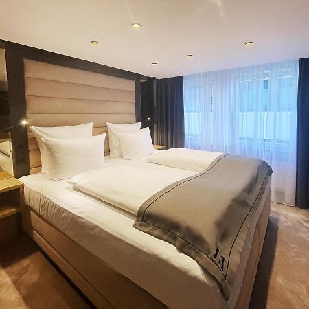 Dormero Hotel Ройтлинген Екстериор снимка