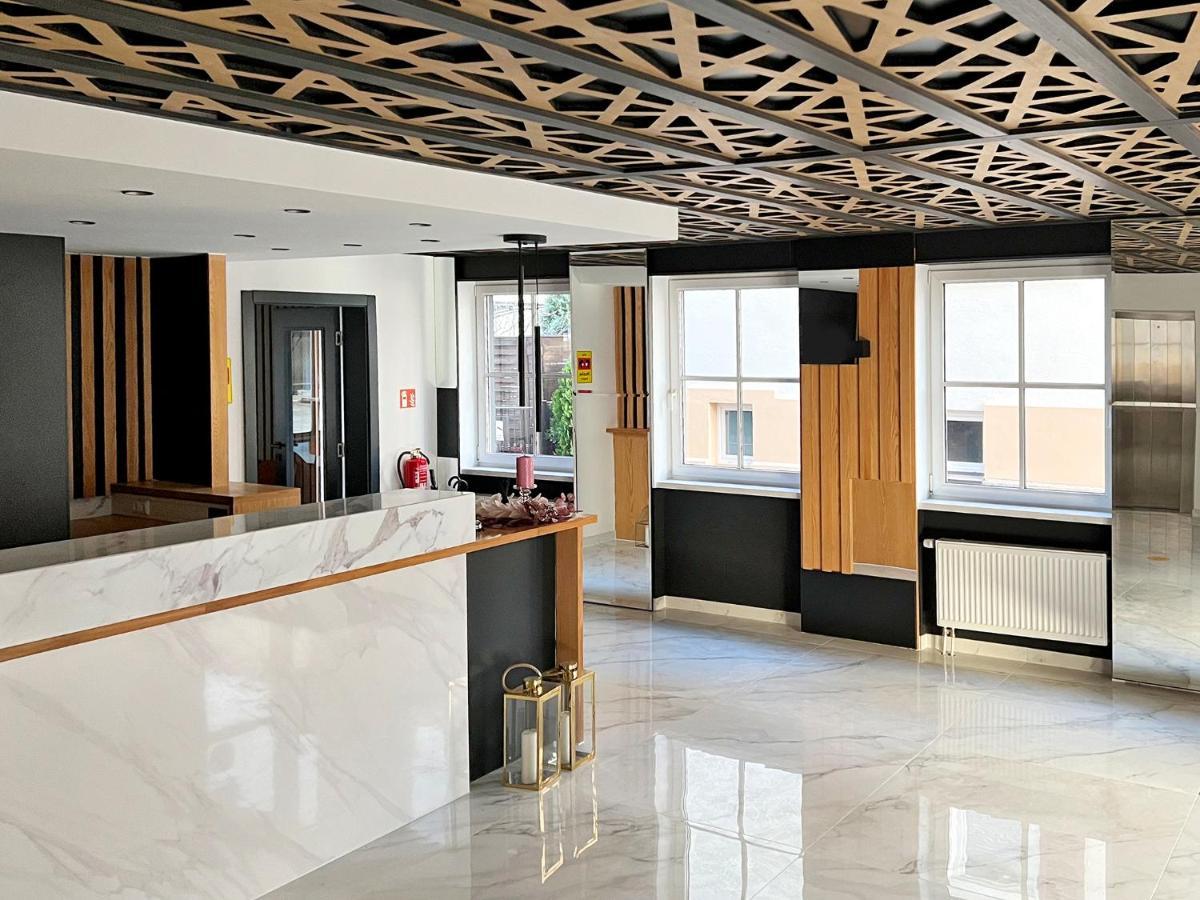 Dormero Hotel Ройтлинген Екстериор снимка