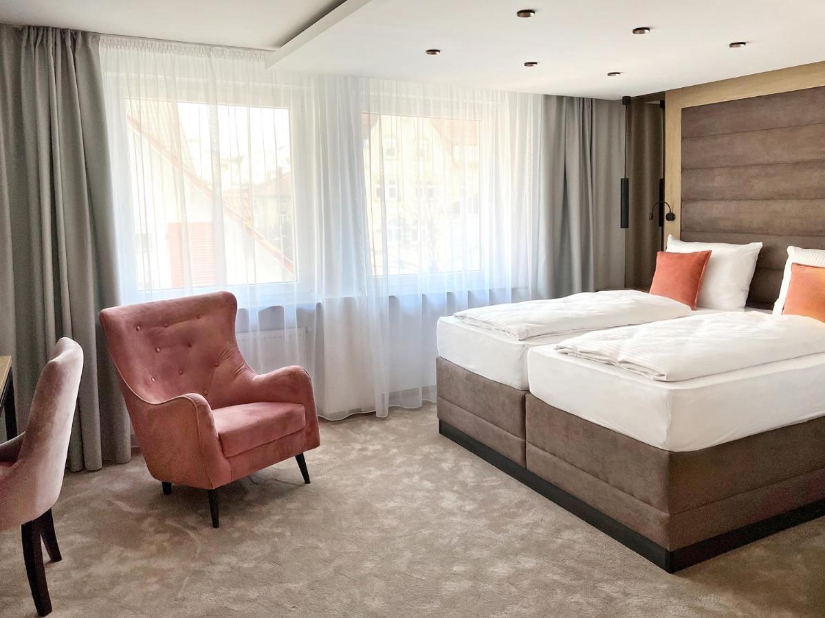 Dormero Hotel Ройтлинген Екстериор снимка